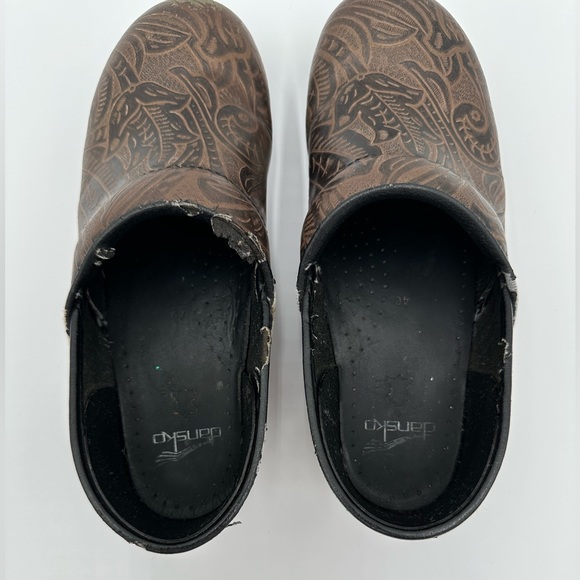 Dansko Clogs Brown Tooled Leather Embossed Professional Women’s Size 8.5 - 9 - Picture 5 of 9